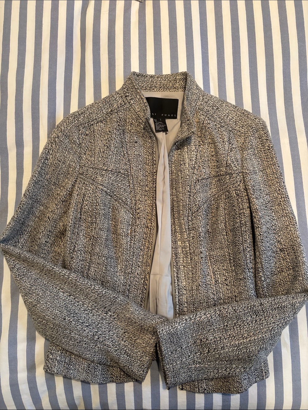 Yansi Fugel Silver-Gray Textured Zip-Up Blazer Jacket